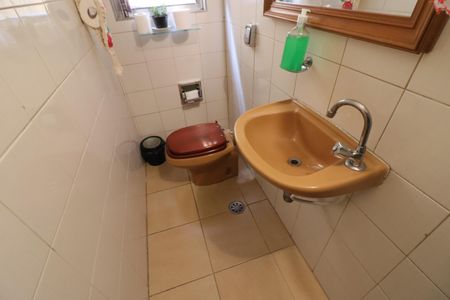 Casa à venda com 135m², 3 quartos e 2 vagasLavabo