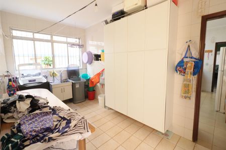 Casa à venda com 135m², 3 quartos e 2 vagasÁrea de Serviço