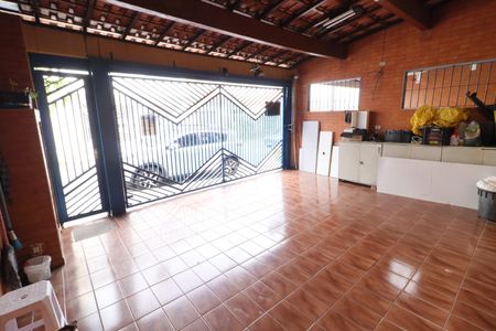 Casa à venda com 135m², 3 quartos e 2 vagasGaragem