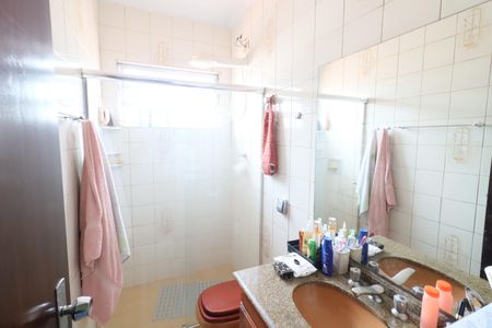 Banheiro da Suíte 1 de casa à venda com 3 quartos, 135m² em Jardim D’abril, Osasco