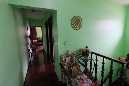 Casa à venda com 135m², 3 quartos e 2 vagasCorredor quartos