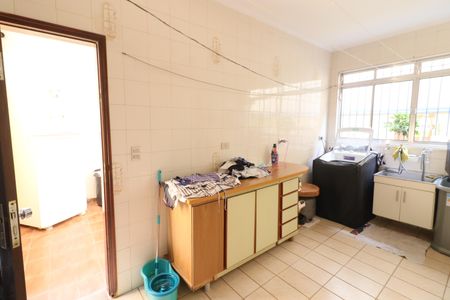 Casa à venda com 135m², 3 quartos e 2 vagasÁrea de Serviço