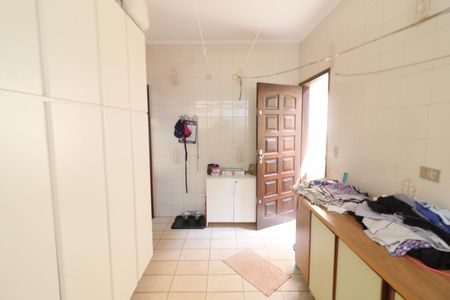 Casa à venda com 135m², 3 quartos e 2 vagasÁrea de Serviço