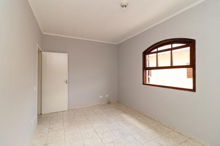 Casa de condomínio para alugar com 130m², 3 quartos e 2 vagasSuíte