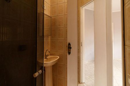 Casa de condomínio para alugar com 130m², 3 quartos e 2 vagasBanheiro da Suíte