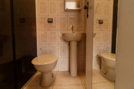 Casa de condomínio para alugar com 130m², 3 quartos e 2 vagasBanheiro da Suíte