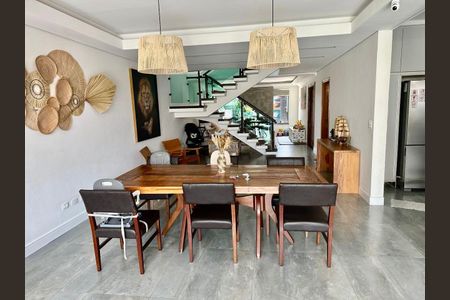 Casa à venda com 3 quartos, 270m² em Nossa Senhora do O, São Paulo