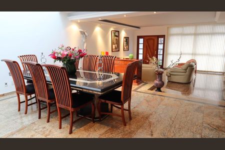 Casa à venda com 4 quartos, 613m² em Vila América, Santo André