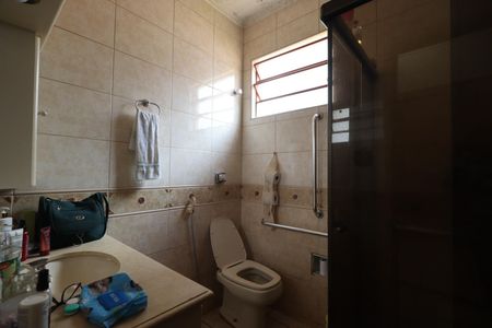 Casa para alugar com 140m², 3 quartos e 2 vagas Casa para alugar com 140m², 3 quartos e 2 vagasBanheiro