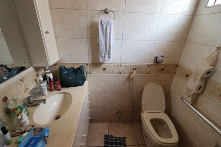 Casa para alugar com 140m², 3 quartos e 2 vagas Casa para alugar com 140m², 3 quartos e 2 vagasBanheiro