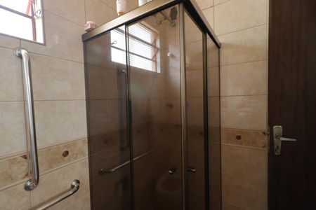 Casa para alugar com 140m², 3 quartos e 2 vagas Casa para alugar com 140m², 3 quartos e 2 vagasBanheiro