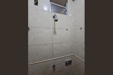 Casa para alugar com 100m², 3 quartos e sem vagaBanheiro social