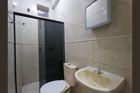 Casa para alugar com 100m², 3 quartos e sem vagaBanheiro social