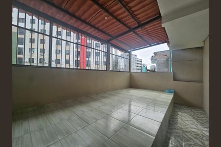 varanda de casa para alugar com 3 quartos, 10m² em Vale das Pedrinhas, Salvador
