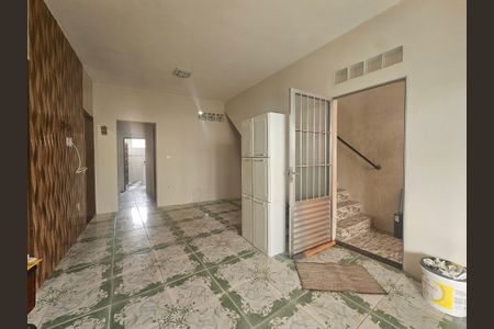 sala de casa para alugar com 3 quartos, 10m² em Vale das Pedrinhas, Salvador