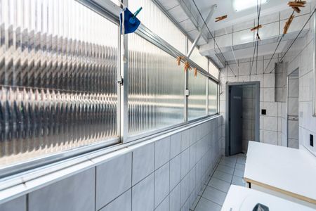 Apartamento para alugar com 110m², 3 quartos e 1 vagaÁrea de serviço