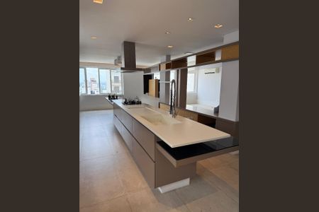 Apartamento à venda com 2 quartos, 190m² em Cerqueira César, São Paulo