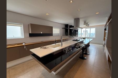 Apartamento à venda com 2 quartos, 190m² em Cerqueira César, São Paulo