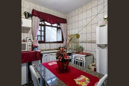 Casa à venda com 5 quartos, 185m² em Cidade São Jorge, Santo André