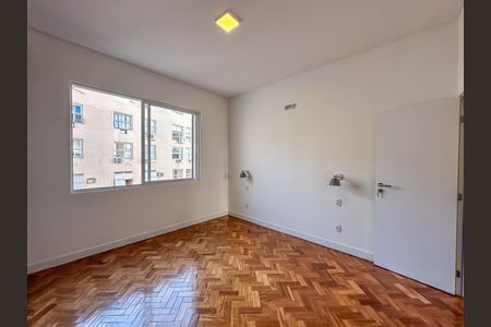 Apartamento à venda com 3 quartos, 129m² em Laranjeiras, Rio de Janeiro