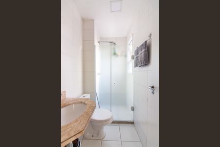 Apartamento à venda com 60m², 2 quartos e 1 vaga Apartamento à venda com 60m², 2 quartos e 1 vagaBanheiro