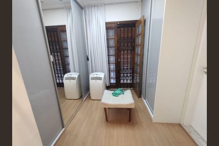 Casa à venda com 3 quartos, 210m² em Vila Formosa, São Paulo