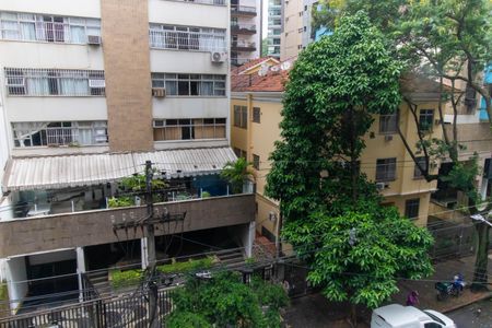Vista da Sala de apartamento para alugar com 3 quartos, 90m² em Icaraí, Niterói