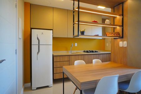 Cozinha  de kitnet/studio para alugar com 1 quarto, 30m² em Farroupilha, Porto Alegre