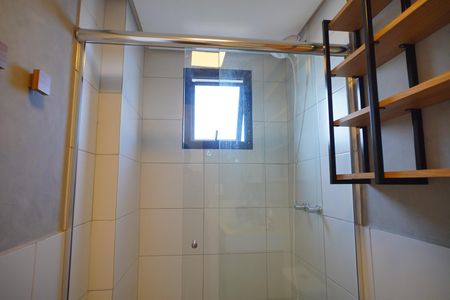 Banheiro  de kitnet/studio para alugar com 1 quarto, 30m² em Farroupilha, Porto Alegre
