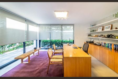 Casa à venda com 3 quartos, 326m² em Alto de Pinheiros, São Paulo