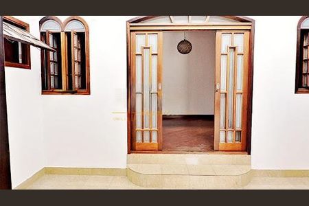 Casa à venda com 3 quartos, 250m² em Jardim das Flores, Osasco