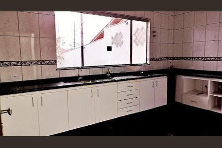 Casa à venda com 3 quartos, 250m² em Jardim das Flores, Osasco