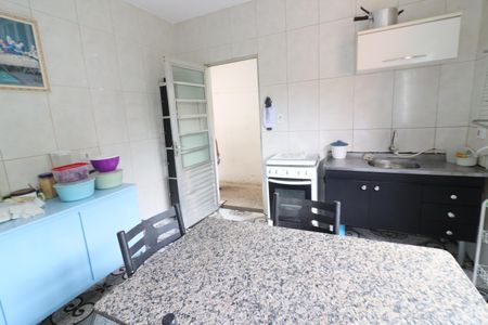 Casa à venda com 120m², 2 quartos e 3 vagasCozinha