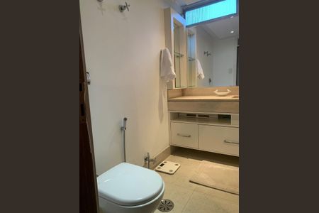 Apartamento à venda com 152m², 3 quartos e 1 vagaBanheiro 