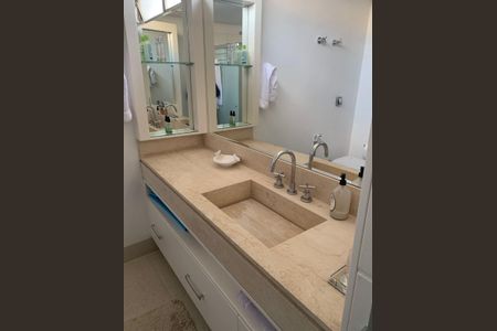 Apartamento à venda com 152m², 3 quartos e 1 vagaBanheiro 