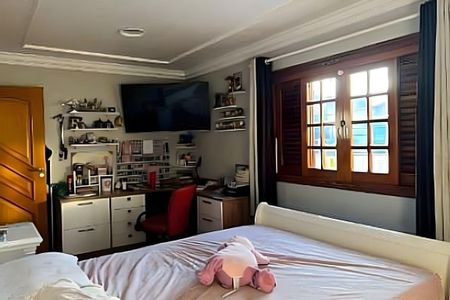 Casa à venda com 4 quartos, 520m² em Parque dos Passaros, São Bernardo do Campo
