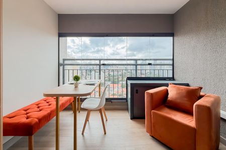 Varanda de kitnet/studio para alugar com 1 quarto, 25m² em Ipiranga, São Paulo