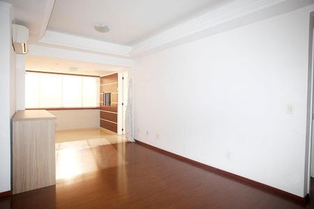 Sala de apartamento para alugar com 3 quartos, 120m² em Menino Deus, Porto Alegre