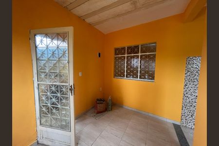 Sala de casa para alugar com 1 quarto, 40m² em Ricardo de Albuquerque, Rio de Janeiro