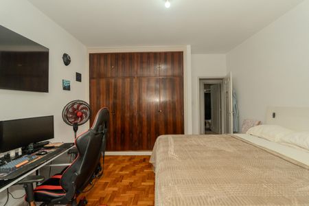 Apartamento à venda com 147m², 4 quartos e 1 vagaQuarto 2