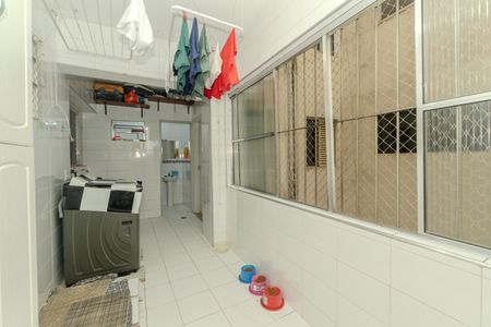 Apartamento à venda com 147m², 4 quartos e 1 vagaÁrea de Serviço