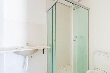 Banheiro  de apartamento para alugar com 2 quartos, 51m² em Jardim Itu, Porto Alegre