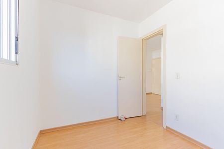Quarto 1 de apartamento para alugar com 2 quartos, 51m² em Jardim Itu, Porto Alegre
