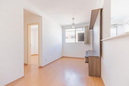 Sala  de apartamento para alugar com 2 quartos, 51m² em Jardim Itu, Porto Alegre