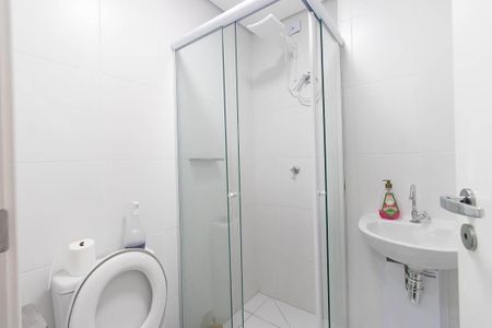 Banheiro de apartamento para alugar com 1 quarto, 26m² em Tucuruvi, São Paulo