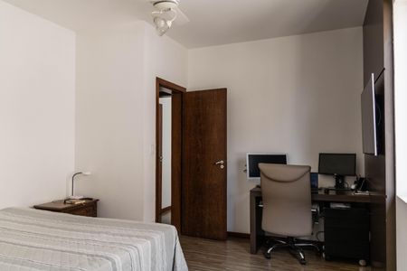 Apartamento à venda com 188m², 3 quartos e 2 vagasSuíte