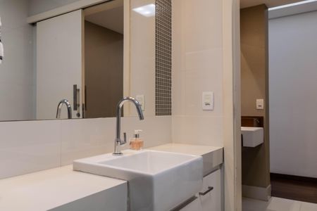 Apartamento à venda com 188m², 3 quartos e 2 vagasBanheiro Social