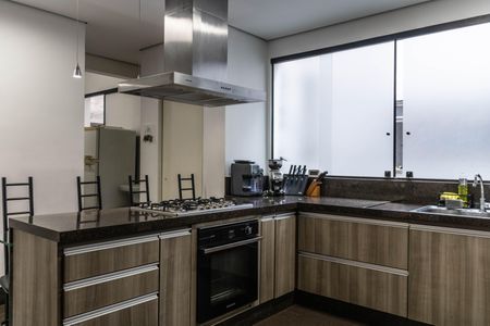 Apartamento à venda com 188m², 3 quartos e 2 vagasCozinha