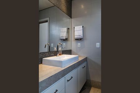 Apartamento à venda com 188m², 3 quartos e 2 vagasBanheiro da Suíte