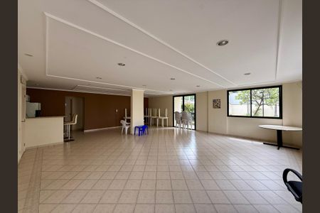 Apartamento à venda com 65m², 1 quarto e 1 vagaSalão de Festas 